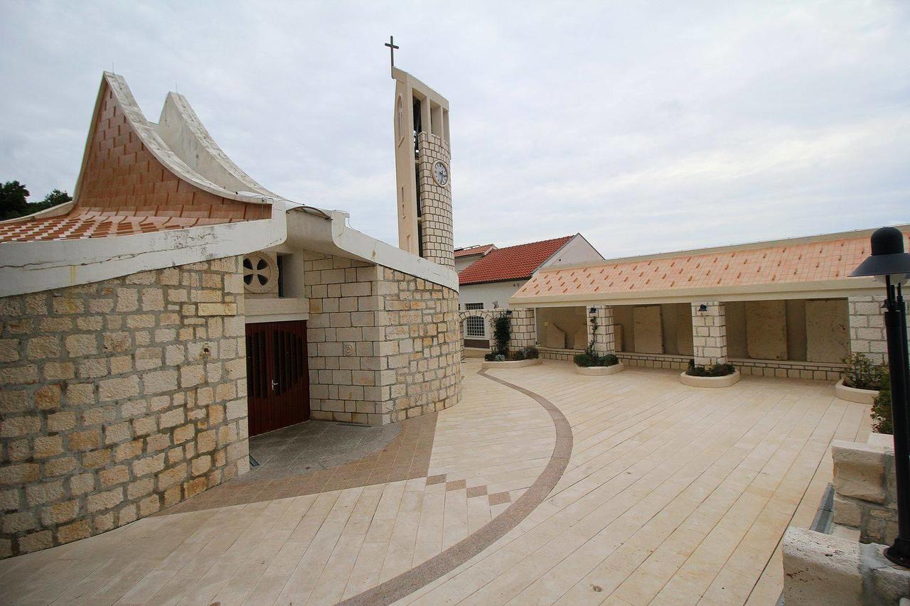 Apartments Leut Drasnice Dış mekan fotoğraf